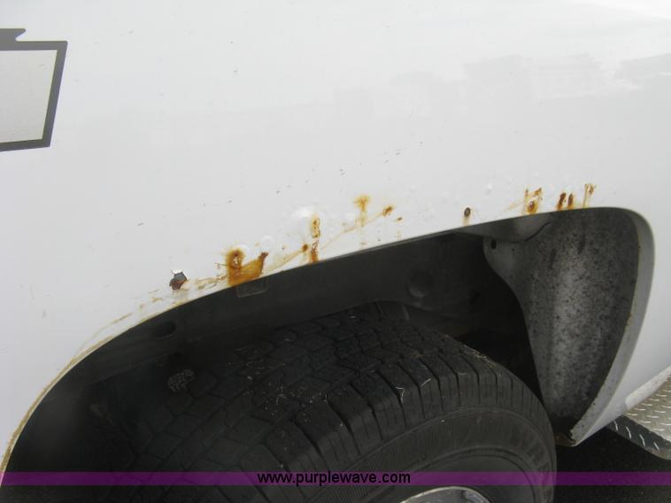 image for item L6359 2008 Chevrolet Silverado 1500 LT Crew Cab pickup truck