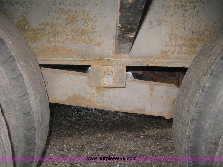 image for item L6369 2006 Felling FT-32 equipment trailer