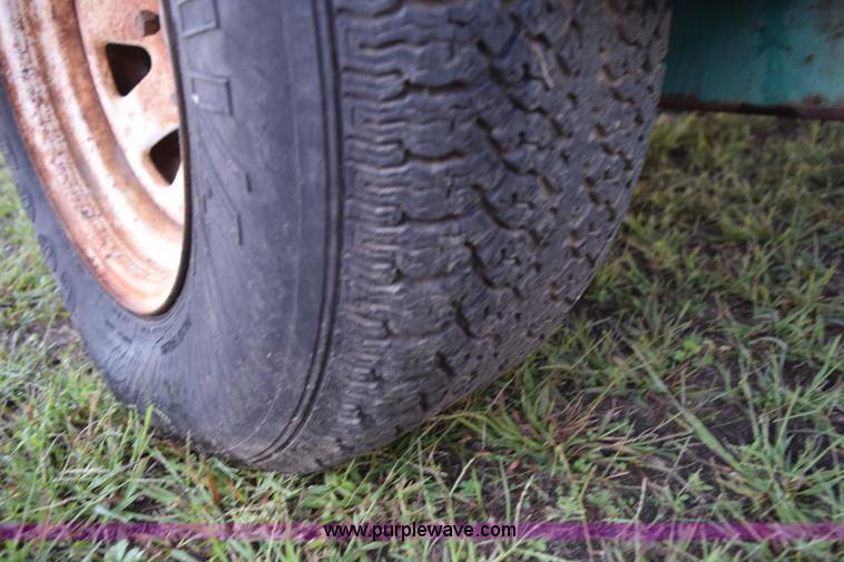 image for item K6637 Tire cutter