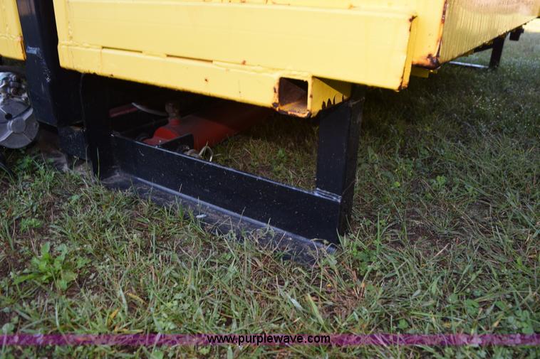 image for item K6638 2005 All Haul pickup bed roll off assembly