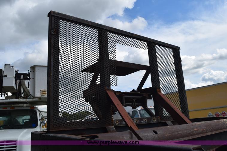 image for item K6642 1993 Wabash flatbed roller deck trailer