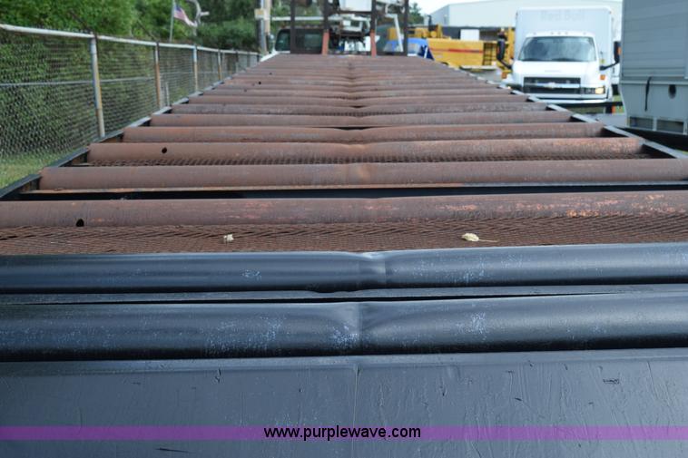 image for item K6642 1993 Wabash flatbed roller deck trailer