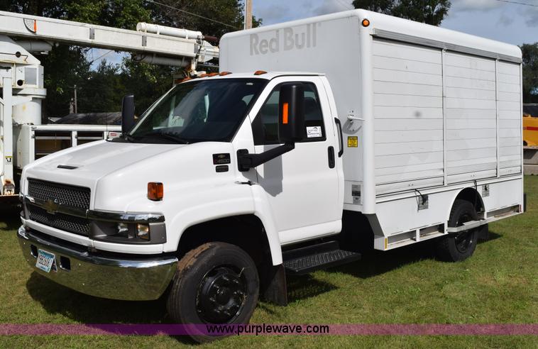 image for item K6646 2008 Chevrolet C4500 delivery truck