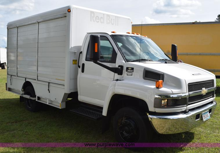 image for item K6646 2008 Chevrolet C4500 delivery truck