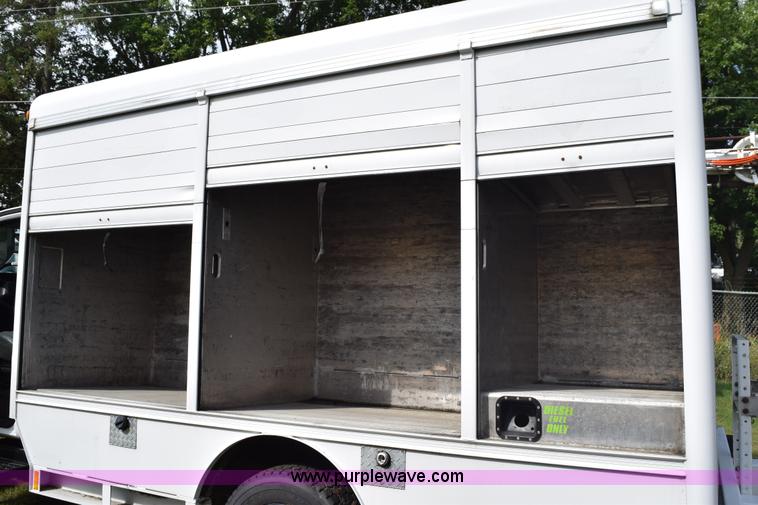 image for item K6646 2008 Chevrolet C4500 delivery truck