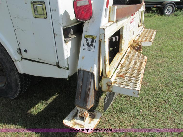 image for item K6647 1990 International 4900 bucket truck