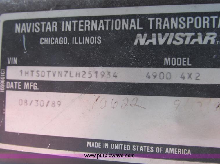 image for item K6647 1990 International 4900 bucket truck