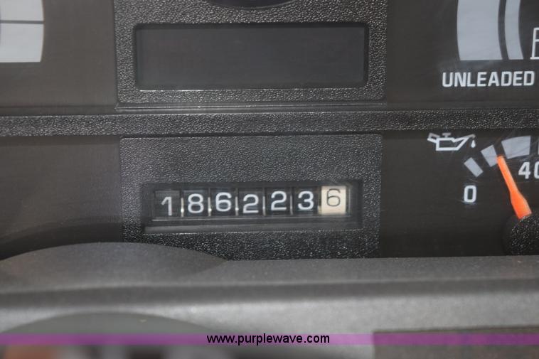 image for item K6648 1999 GMC C6500 box truck