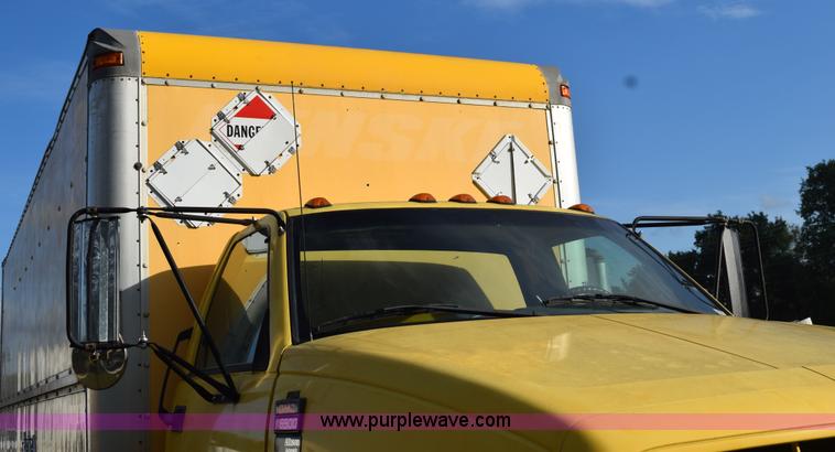 image for item K6648 1999 GMC C6500 box truck