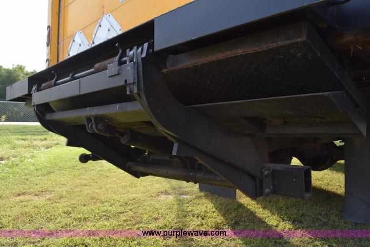 image for item K6648 1999 GMC C6500 box truck