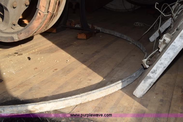 image for item K6648 1999 GMC C6500 box truck