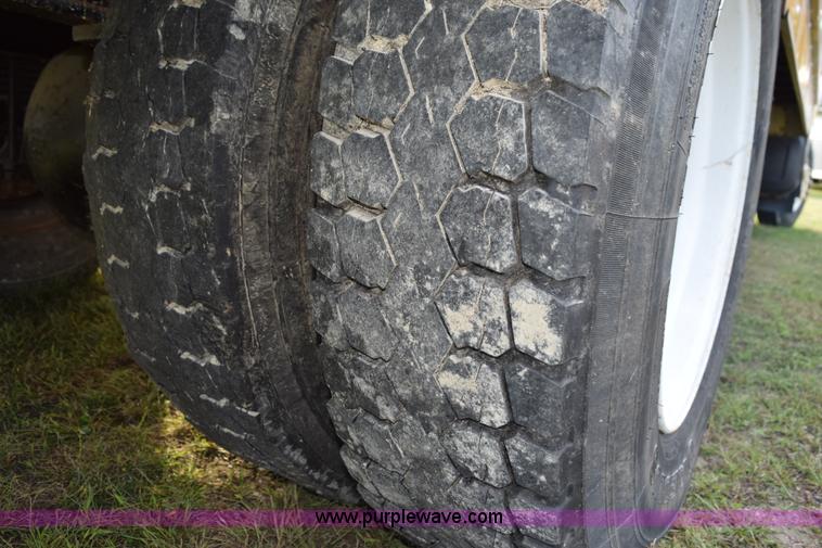 image for item K6648 1999 GMC C6500 box truck