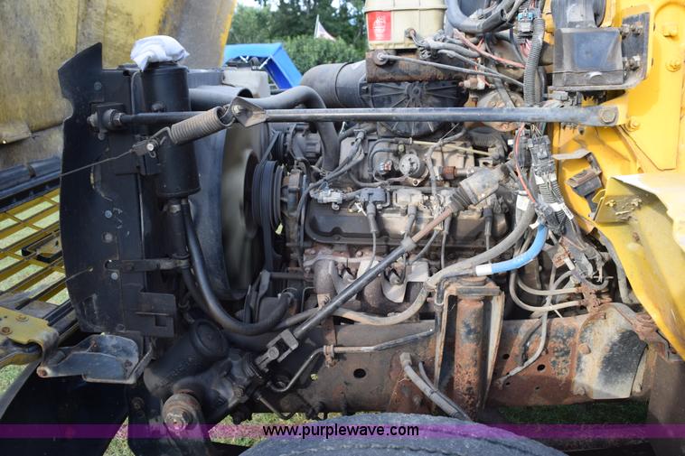 image for item K6648 1999 GMC C6500 box truck