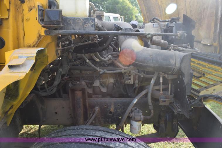 image for item K6648 1999 GMC C6500 box truck