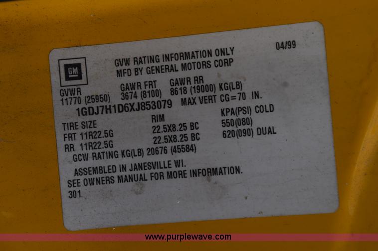 image for item K6648 1999 GMC C6500 box truck
