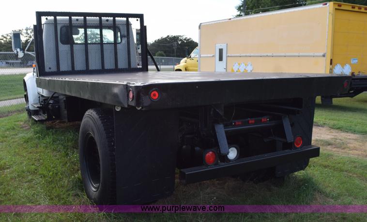 image for item K6649 1991 International 4900 flatbed truck