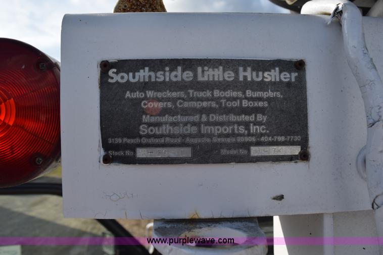 image for item K6652 1990 Dodge Dakota wrecker pickup truck