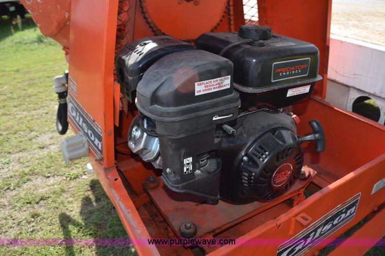 image for item K6653 1985 International S1900 flatbed truck with crane