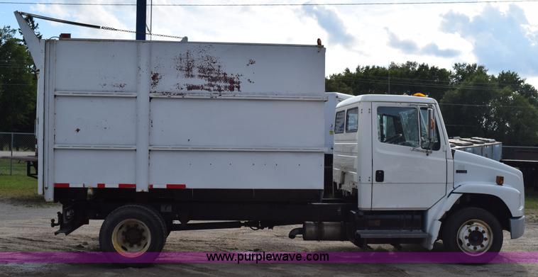 image for item K6655 1997 Freightliner FL60 chipper truck