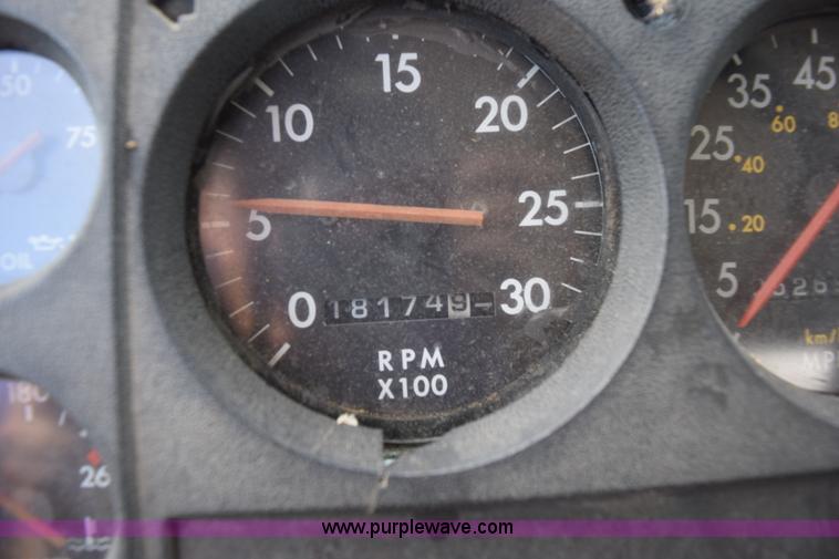 image for item K6655 1997 Freightliner FL60 chipper truck