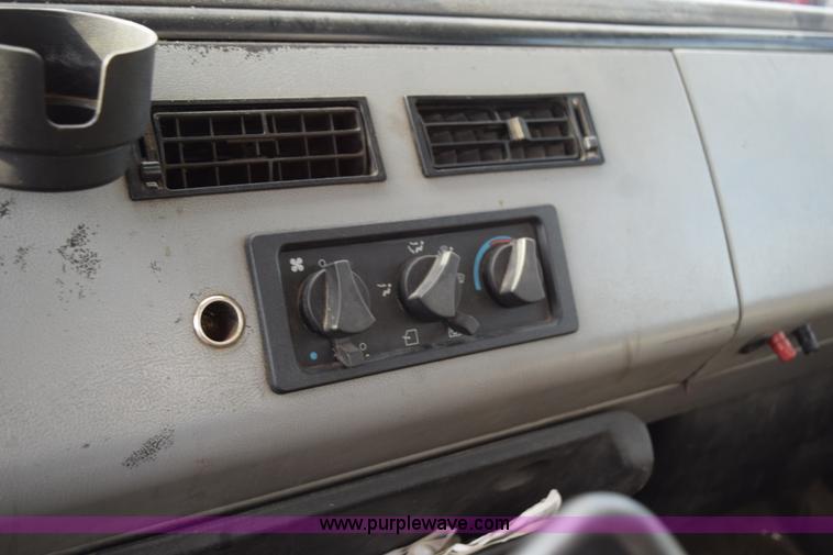 image for item K6655 1997 Freightliner FL60 chipper truck