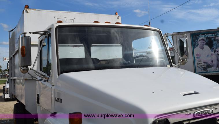 image for item K6655 1997 Freightliner FL60 chipper truck