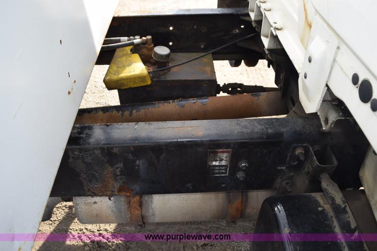 image for item K6655 1997 Freightliner FL60 chipper truck