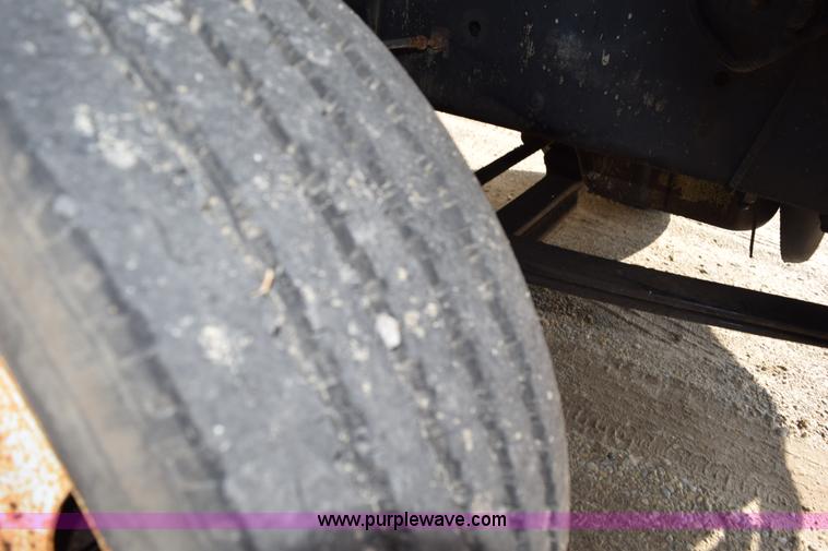 image for item K6655 1997 Freightliner FL60 chipper truck