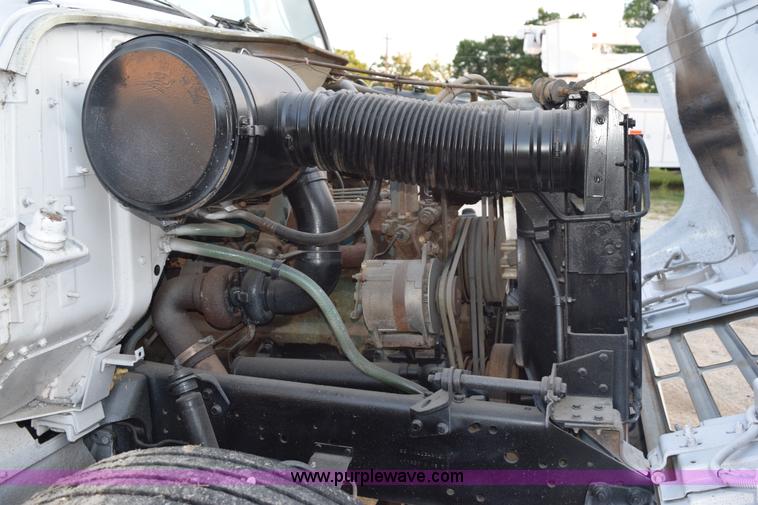 image for item K6656 1985 International 1954 flatbed truck