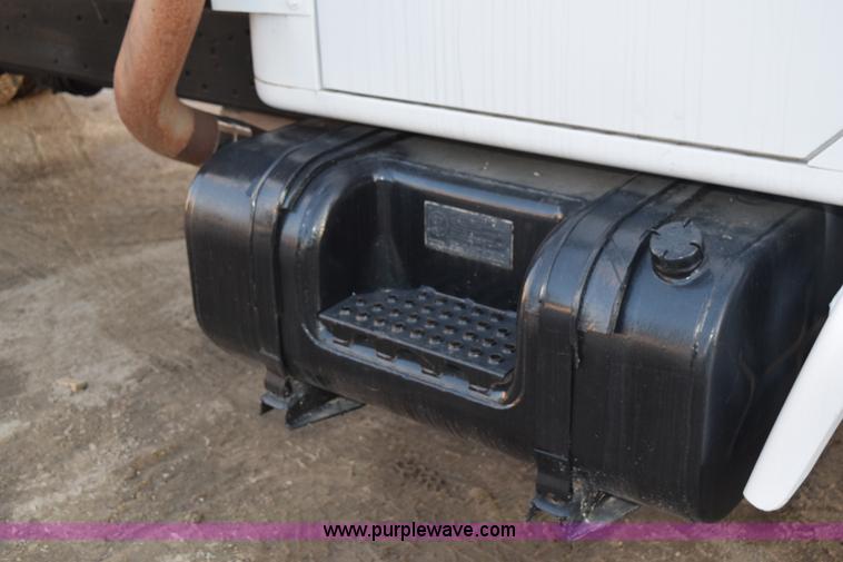 image for item K6656 1985 International 1954 flatbed truck