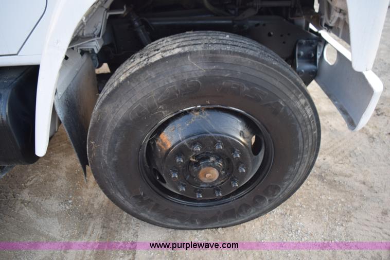 image for item K6656 1985 International 1954 flatbed truck