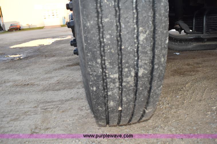 image for item K6656 1985 International 1954 flatbed truck