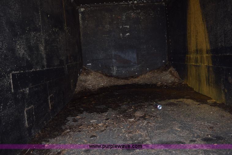 image for item K6657 1999 International 4700 dump bed chipper truck