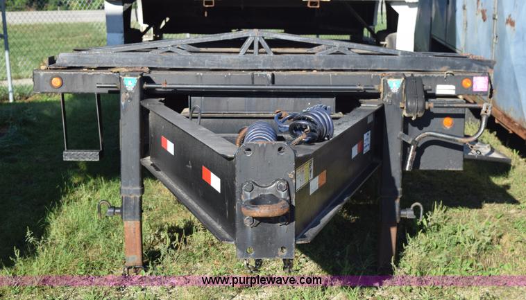 image for item K6658 2004 PJ flatbed dump trailer