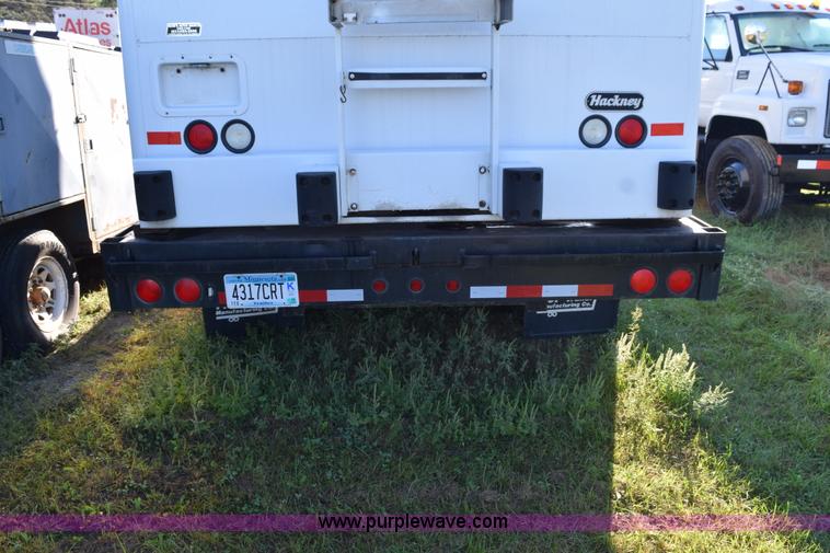 image for item K6658 2004 PJ flatbed dump trailer