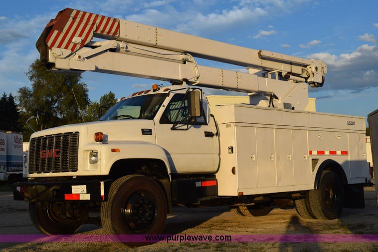 image for item K6662 1999 GMC C8500 bucket truck