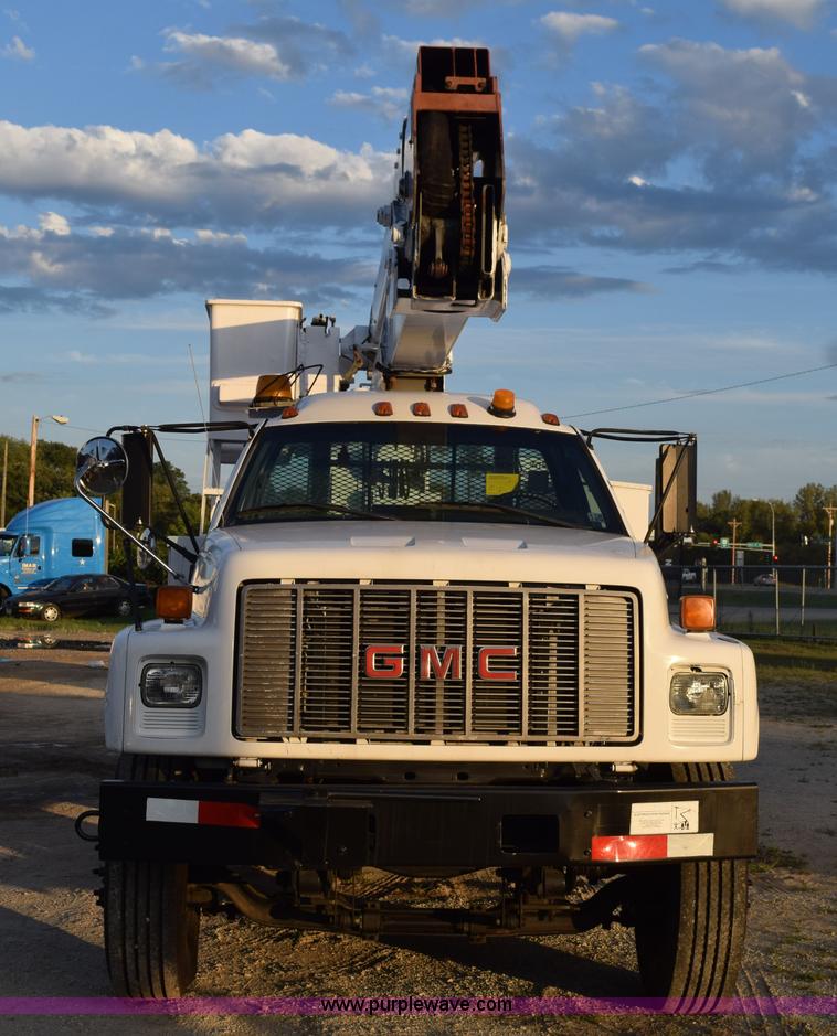 image for item K6662 1999 GMC C8500 bucket truck