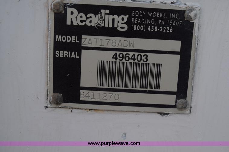 image for item K6662 1999 GMC C8500 bucket truck