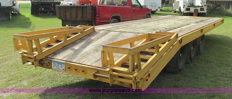 image for item K6731 1973 Trail-Eze 1090-24 equipment trailer