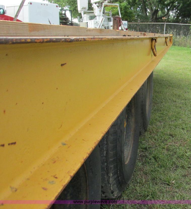 image for item K6731 1973 Trail-Eze 1090-24 equipment trailer