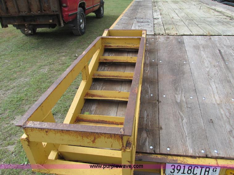 image for item K6731 1973 Trail-Eze 1090-24 equipment trailer