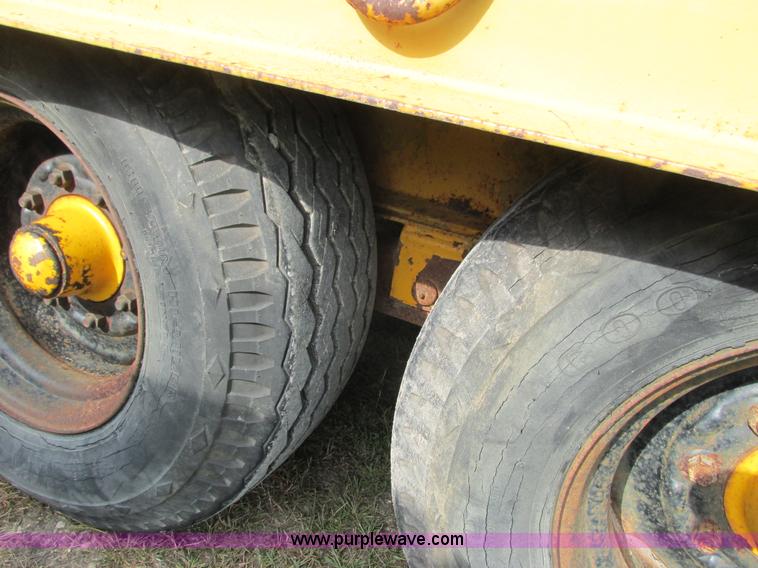 image for item K6731 1973 Trail-Eze 1090-24 equipment trailer