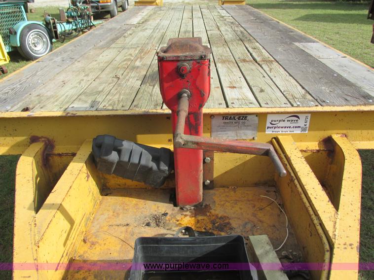 image for item K6731 1973 Trail-Eze 1090-24 equipment trailer