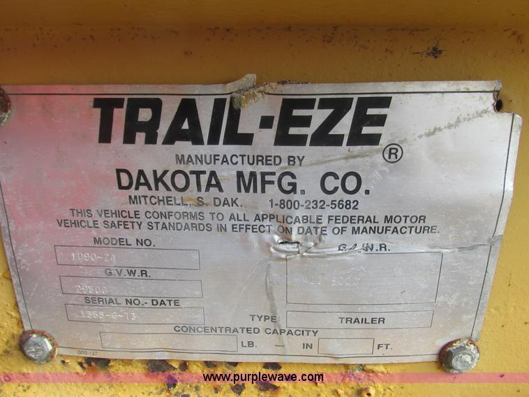 image for item K6731 1973 Trail-Eze 1090-24 equipment trailer