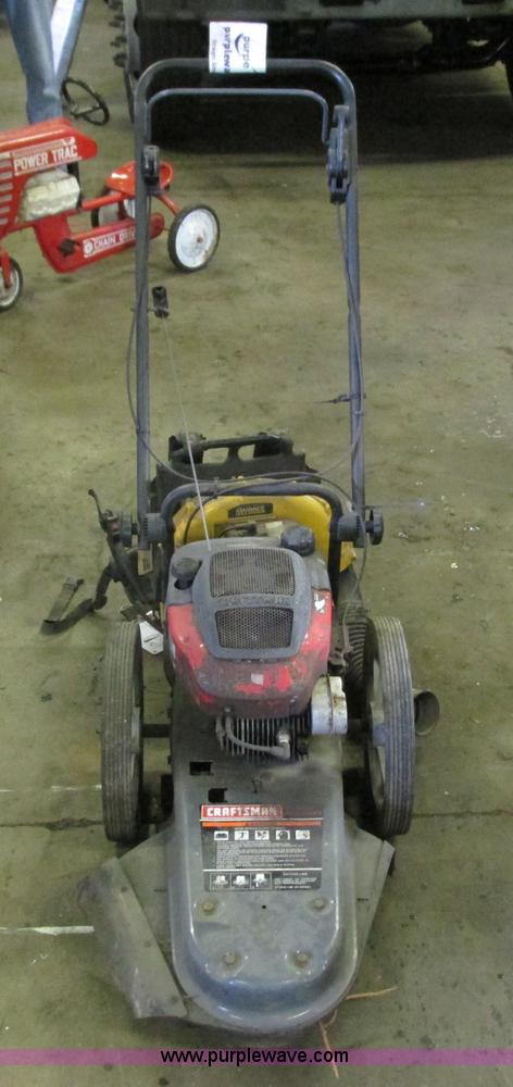 image for item K6733 Assorted lawn equipment