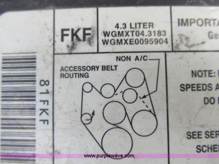 image for item L3750 1998 Chevrolet S10 LS Ext. Cab pickup truck