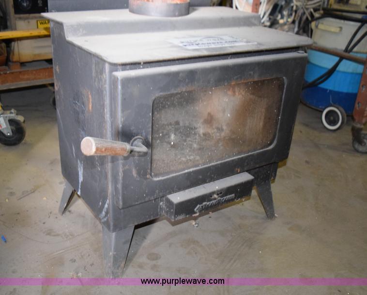 Trailblazer wood burning stove in Rochester, MN | Item L3793 sold | Purple  Wave