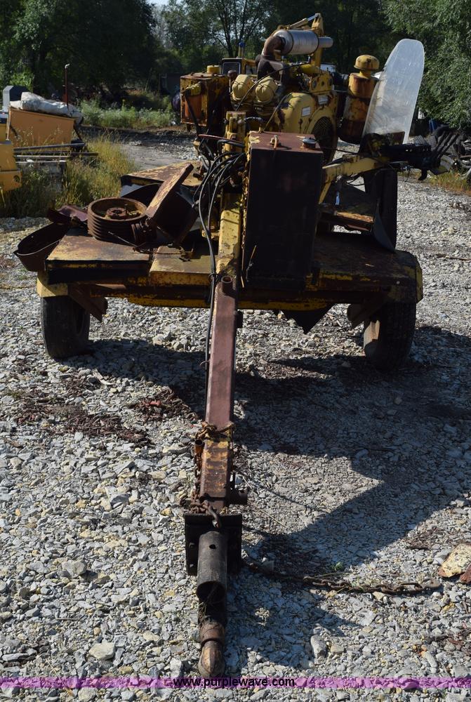 image for item L5906 Vermeer 665 stump grinder