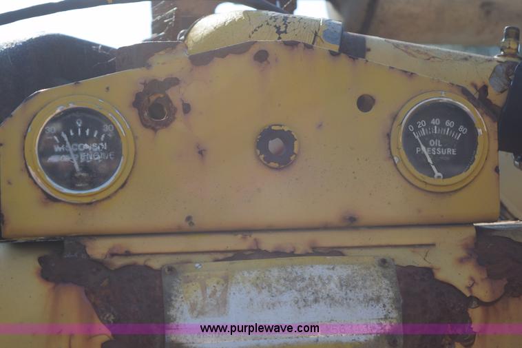 image for item L5906 Vermeer 665 stump grinder