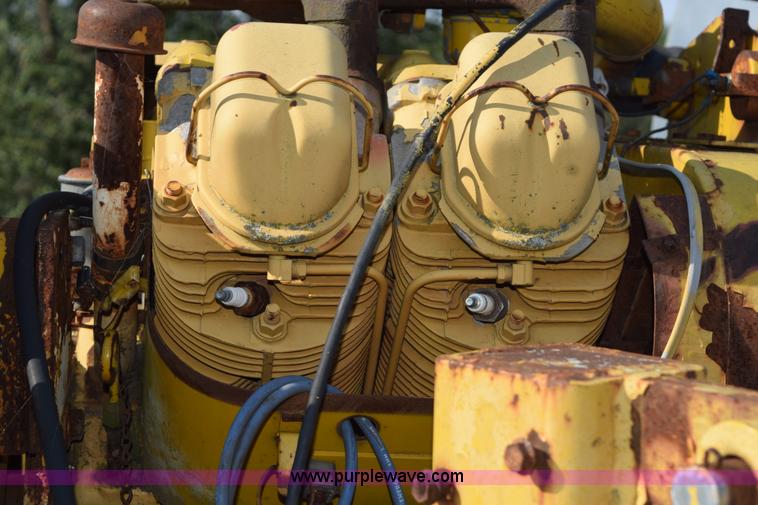 image for item L5906 Vermeer 665 stump grinder